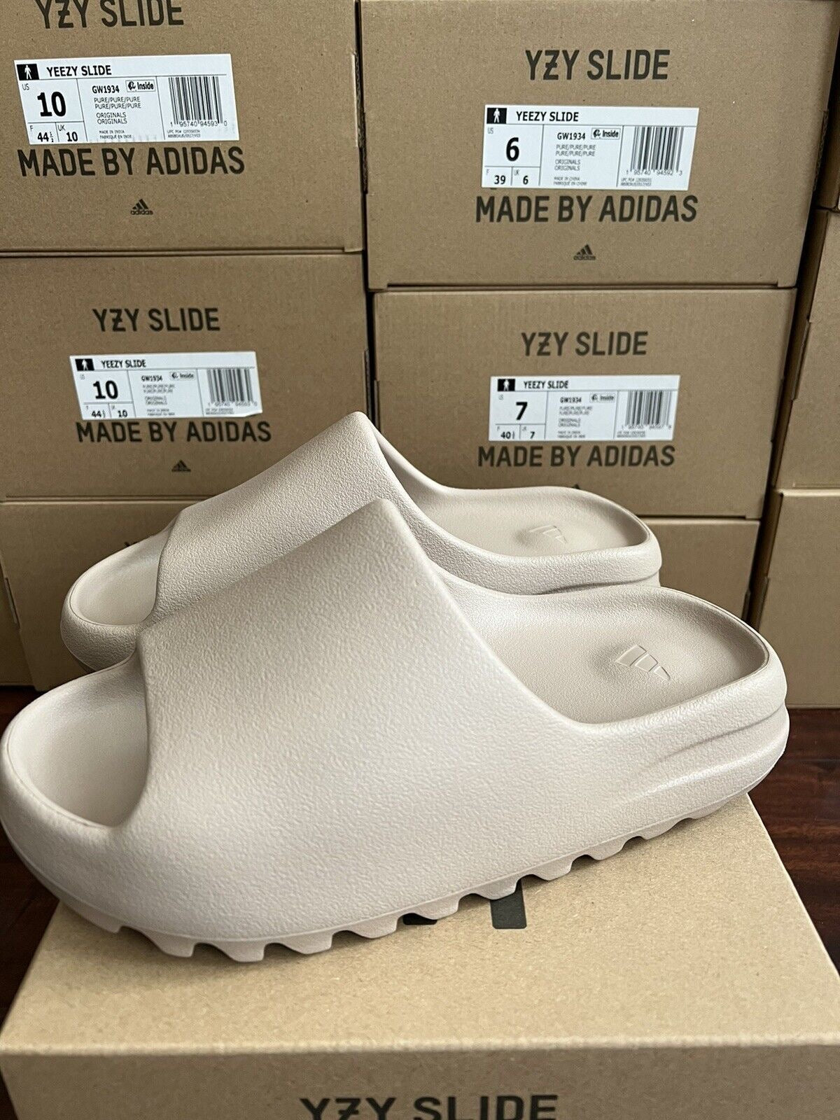 Adidas yeezy slides
